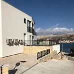 Apartment Antea Pag Town