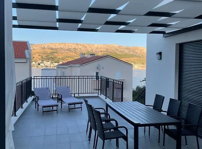 Antea Apartman Pag Town